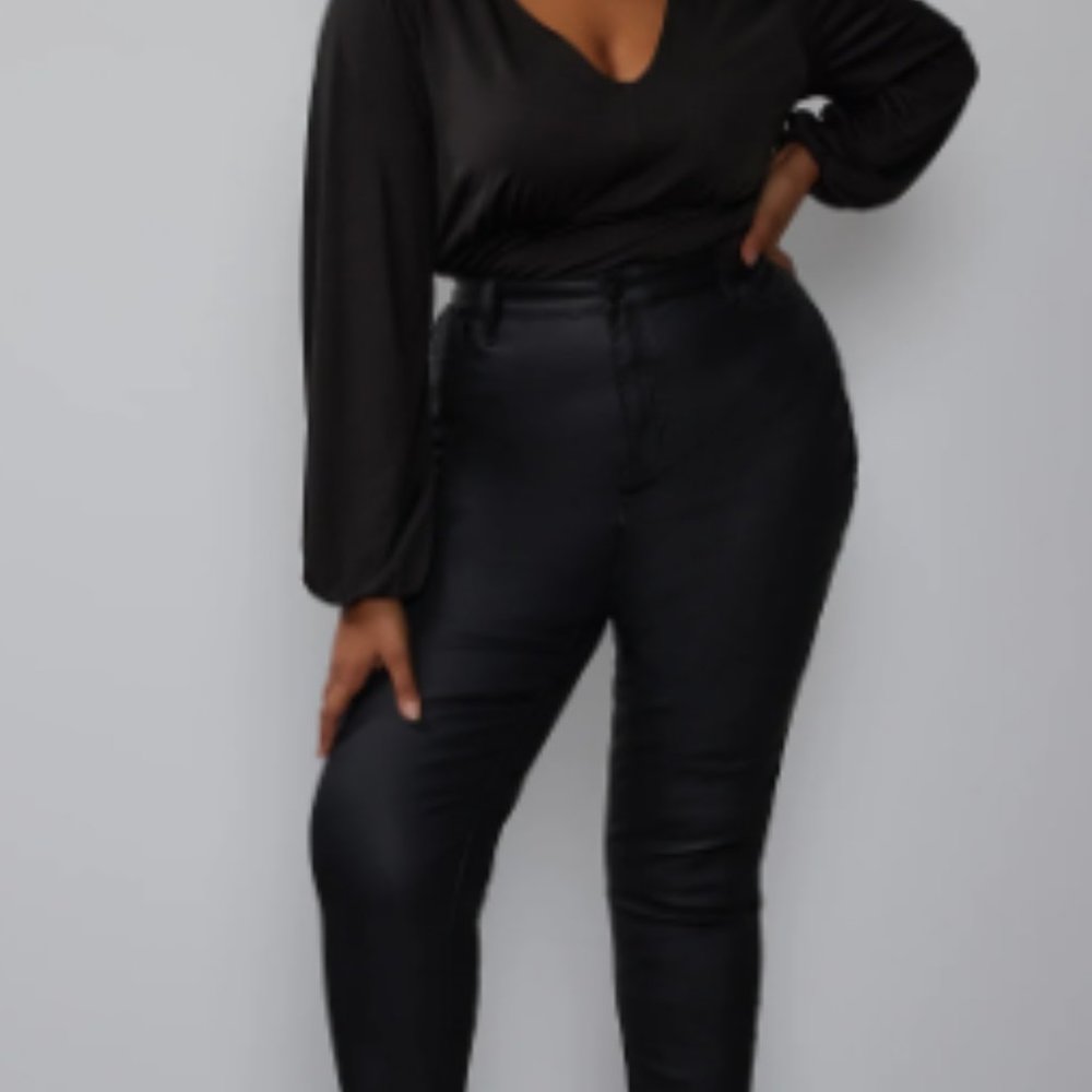 NWT! Plus Coated Skinny Pant - Black 18W